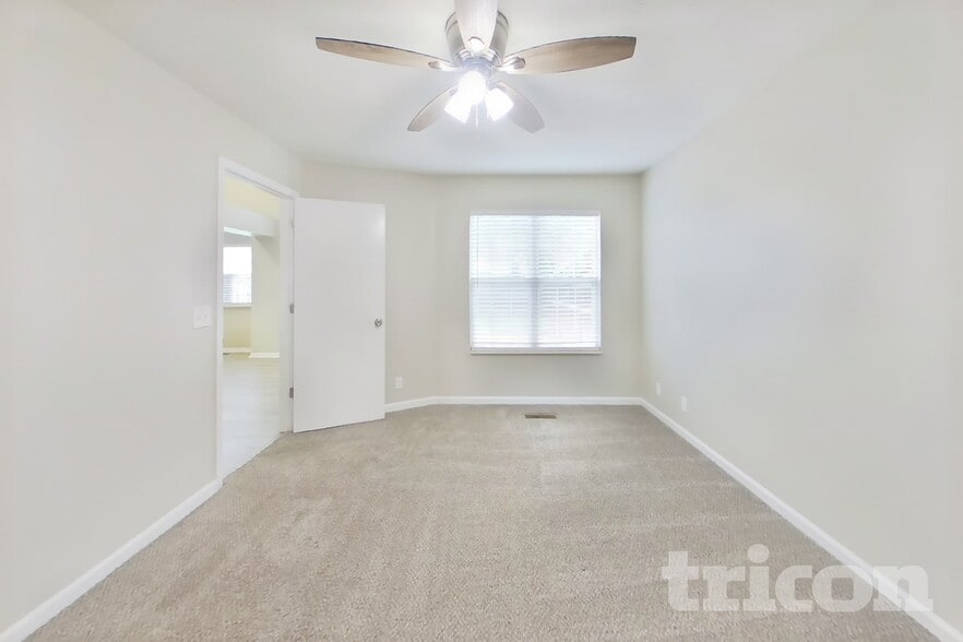 Building Photo - 5713 Briarwick Ct