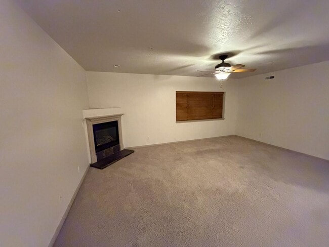 Building Photo - 1255 Wolf Hollow Ln