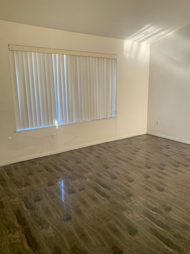 Building Photo - 2350 Osbun Rd