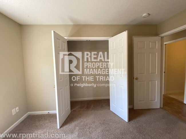 Building Photo - *Move In Special* Deacon Ridge Gated Commu...