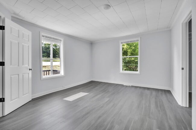 Building Photo - Updated 2-Bedroom Mill Home in Anderson, S...