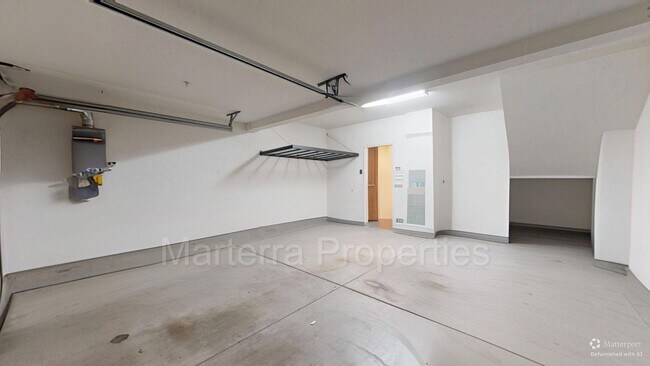 Building Photo - Beautiful 2 bed Home in Irvine