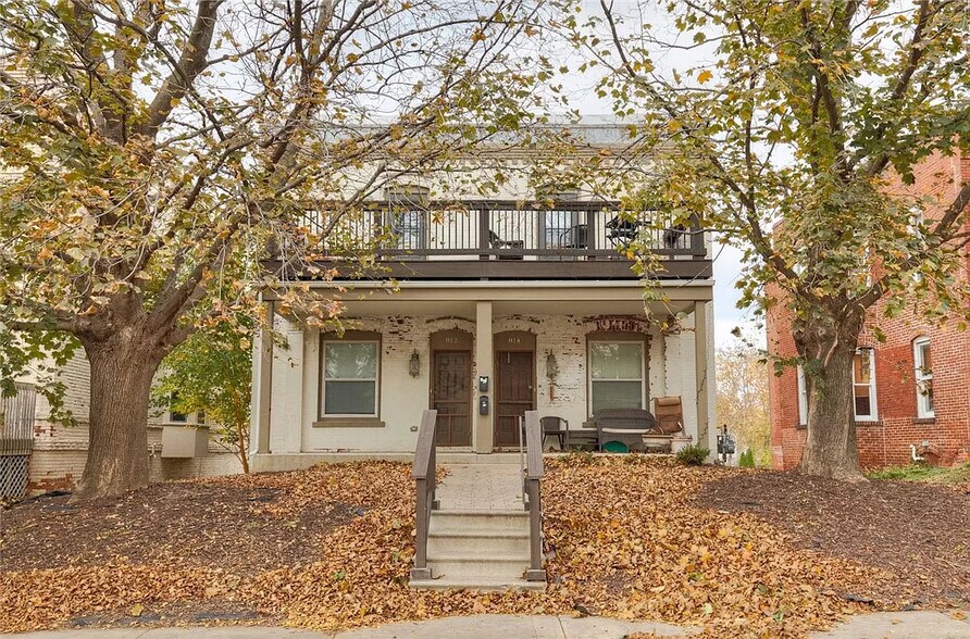 Building Photo - 812 Des Moines St