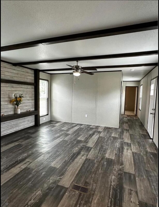 Building Photo - 5705 Hicks Ln