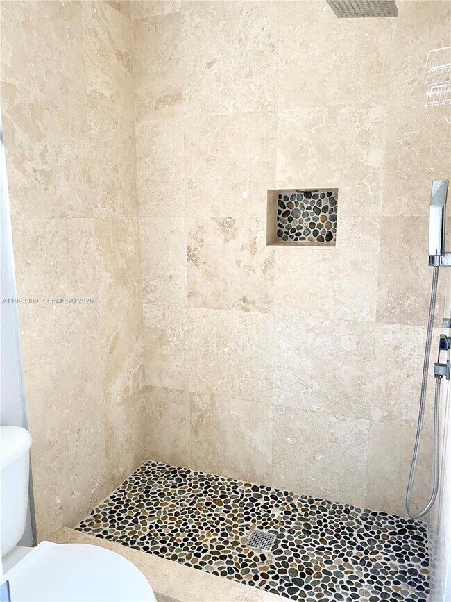 Building Photo - 4451 Seneca Ave