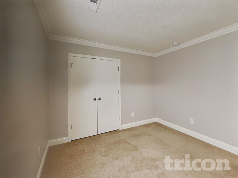 Building Photo - 11608 Stewarts Crossing Dr