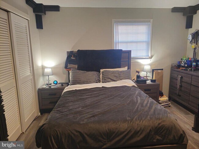 Building Photo - 12 Fairmount Dr