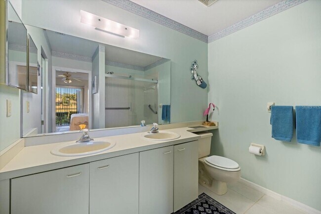 Building Photo - 880 Bird Bay Dr W