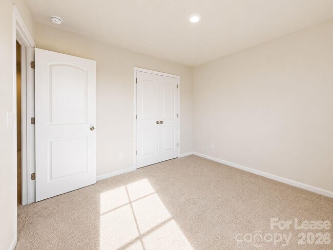 Building Photo - 5030 Markfield Ln