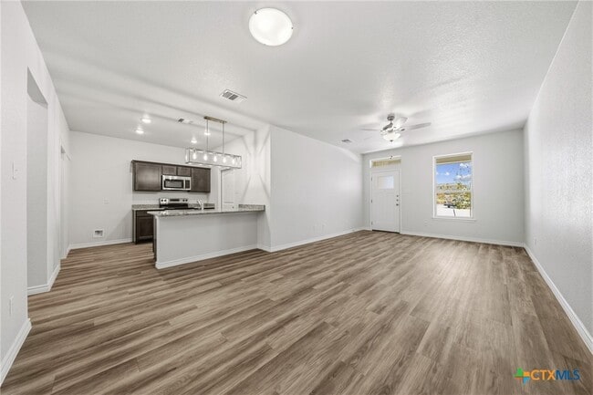 Building Photo - 513 Adley Ave
