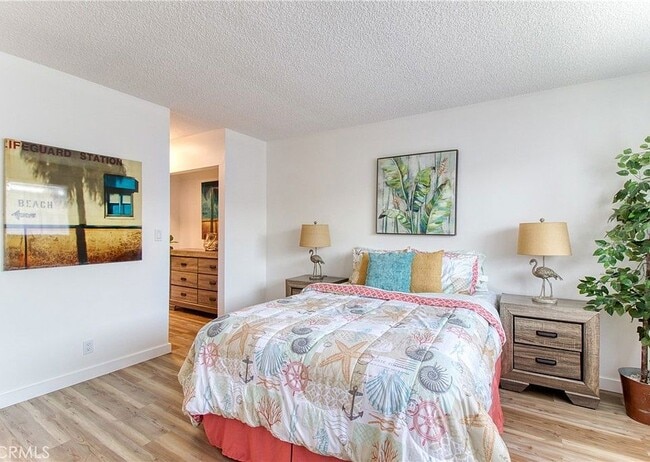 Building Photo - 5500 Ackerfield Ave