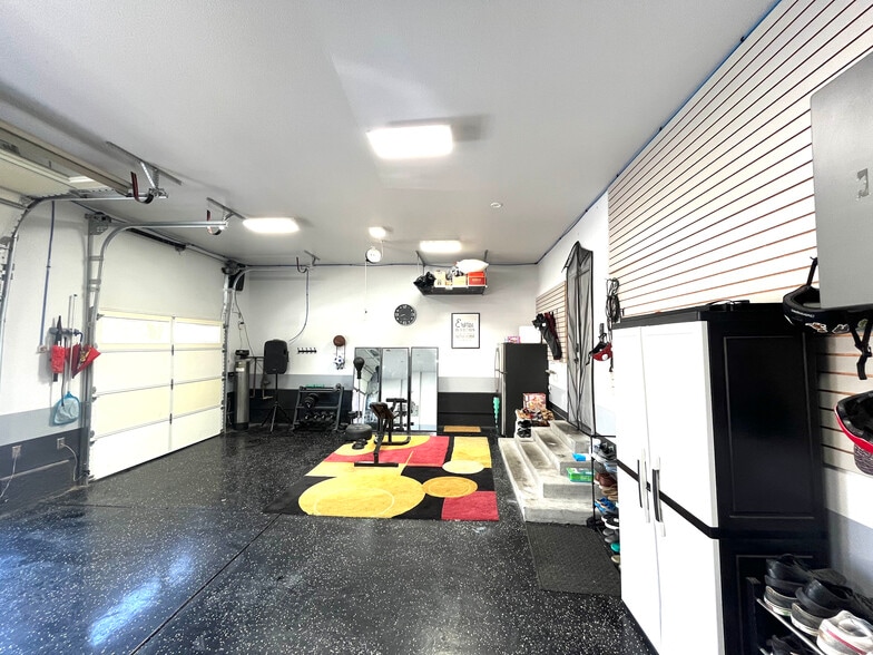 Building Photo - 7729 Villa Gabriela Ave