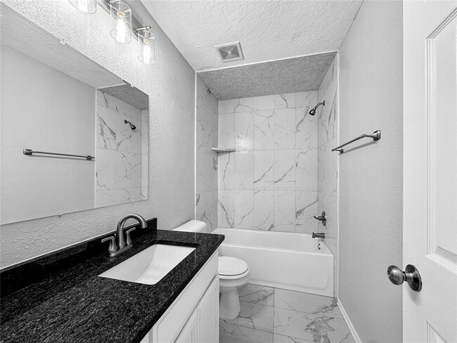 Building Photo - 4917 SE 89th Terrace