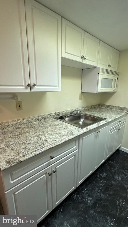 Building Photo - 5957 Cedar Fern Ct