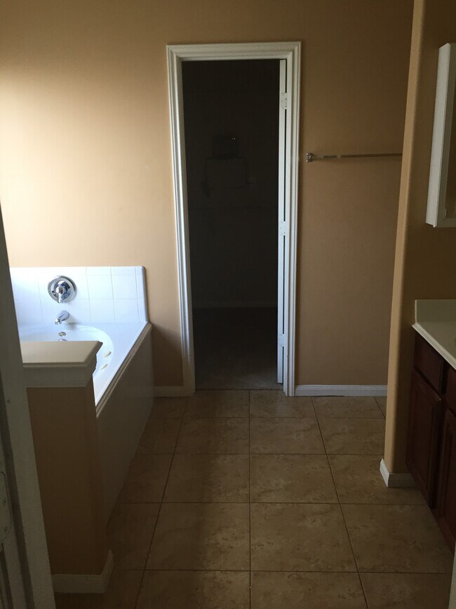 Building Photo - 6038 Deep South Dr