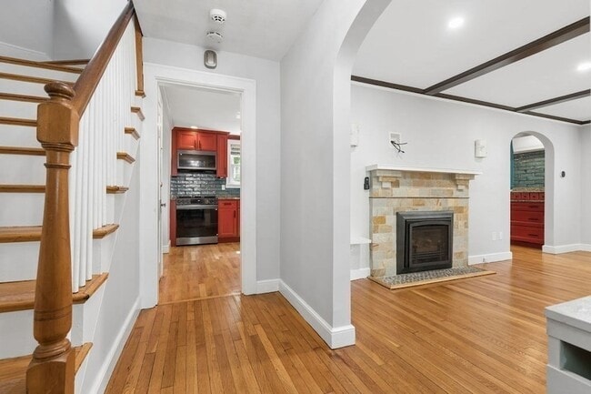 Building Photo - 36 Risley Rd