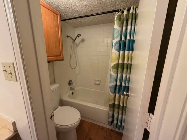 Building Photo - Cozy 1BD Condo in Richardson ISD with Fireplace & Amenities