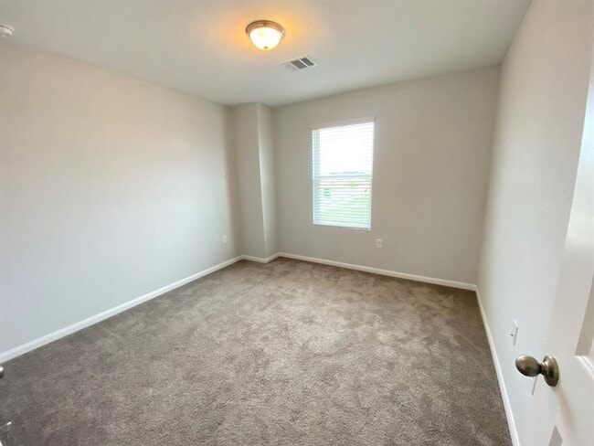 Building Photo - 220 Timber Brook Dr