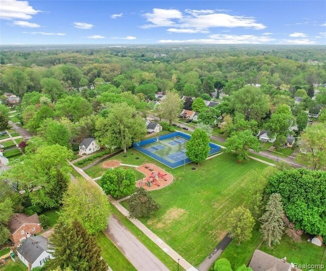 Building Photo - 2017 Harding Ave