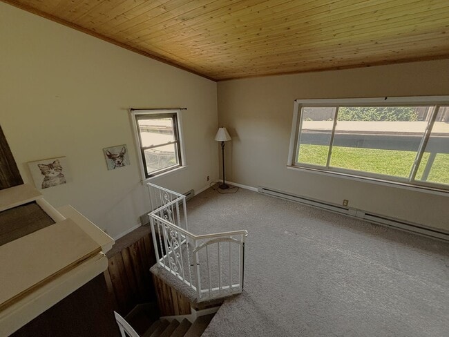 Building Photo - MOVE IN SPECIAL! 3-Bedroom Home in Parklan...