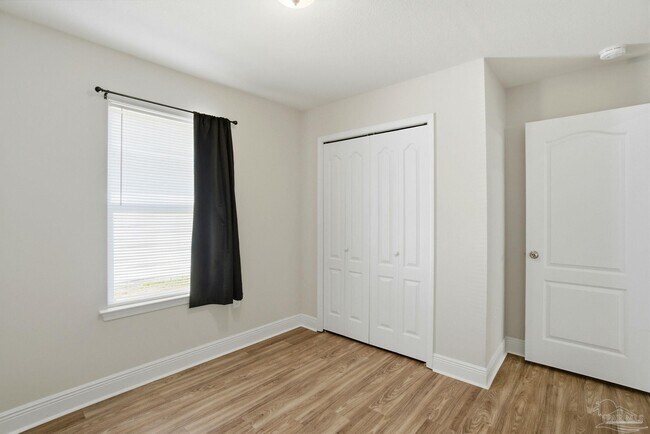 Building Photo - 8105 Nalo Creek Loop