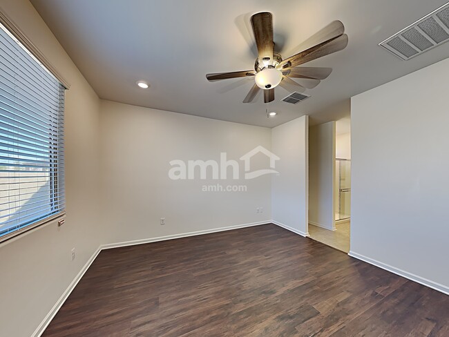 Building Photo - 6872 Corte Casa Elegante