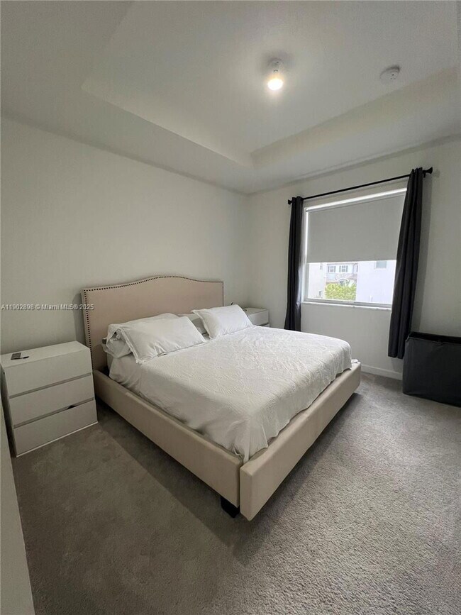 Building Photo - 12142 NW 24th Ct