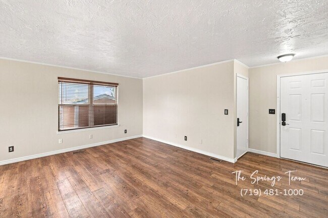 Building Photo - 3060 Maverick Dr