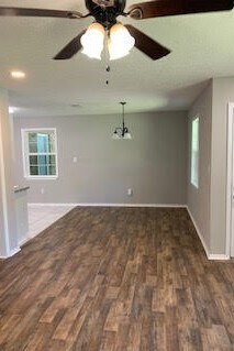 Building Photo - 804 E 4th St