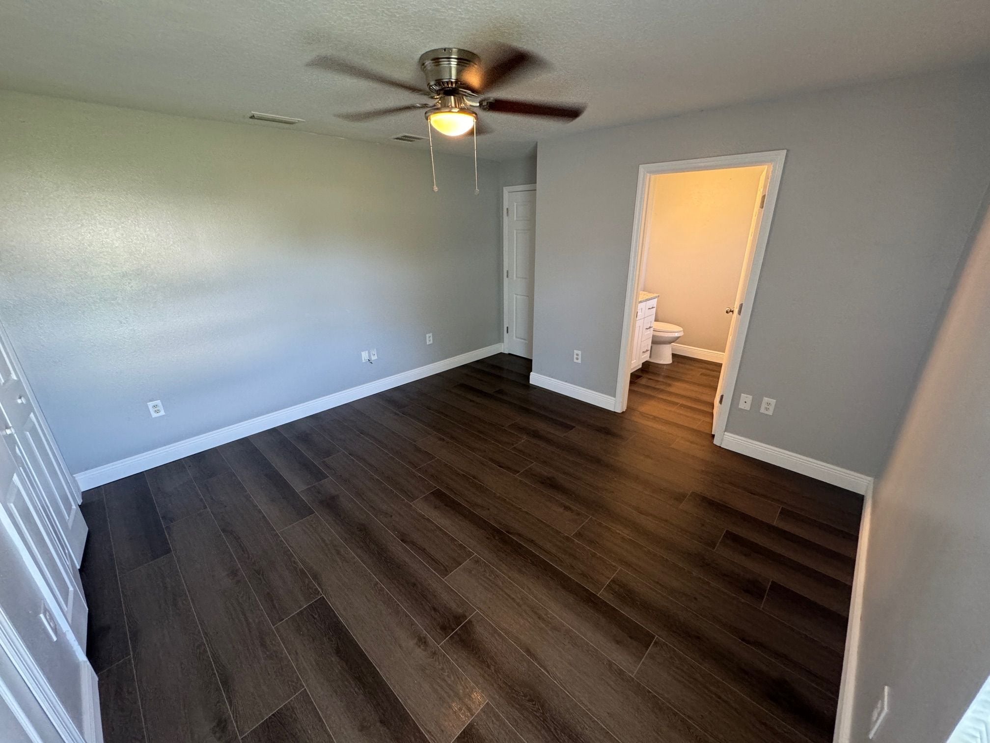 Building Photo - 375 Greenwich Ct