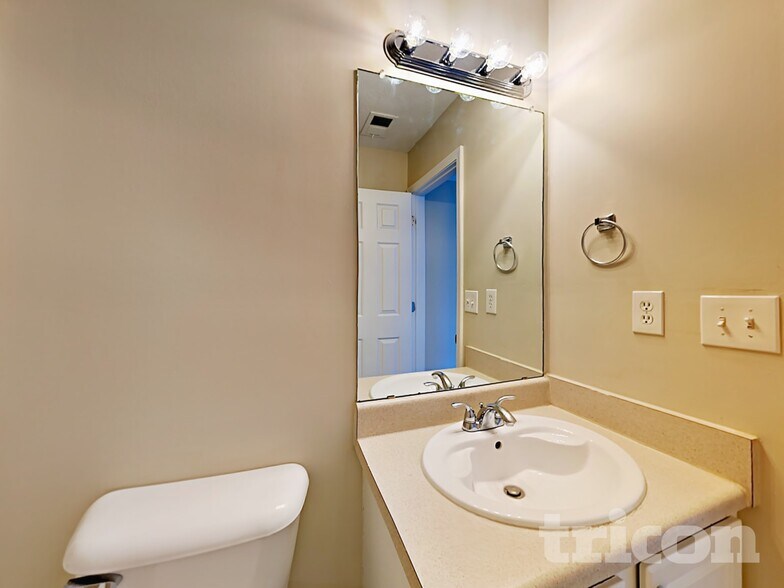 Building Photo - 9452 Carnes Crossing Cir