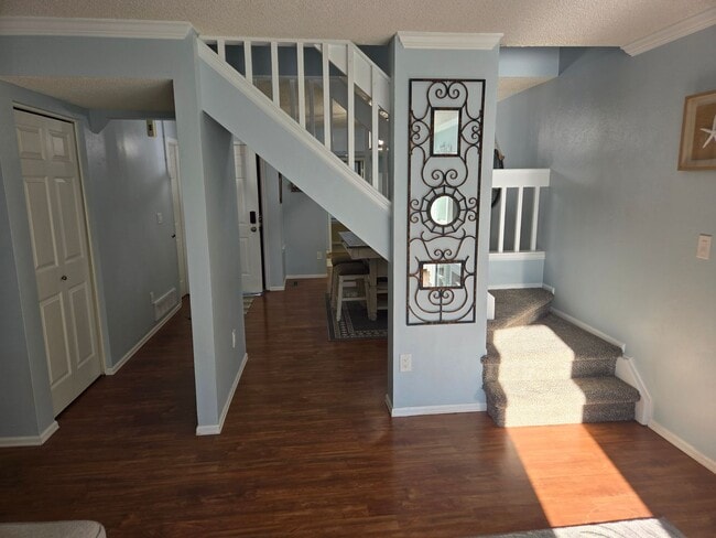 Building Photo - Unit C