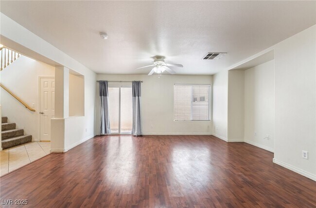 Building Photo - 7275 Phlox Rd