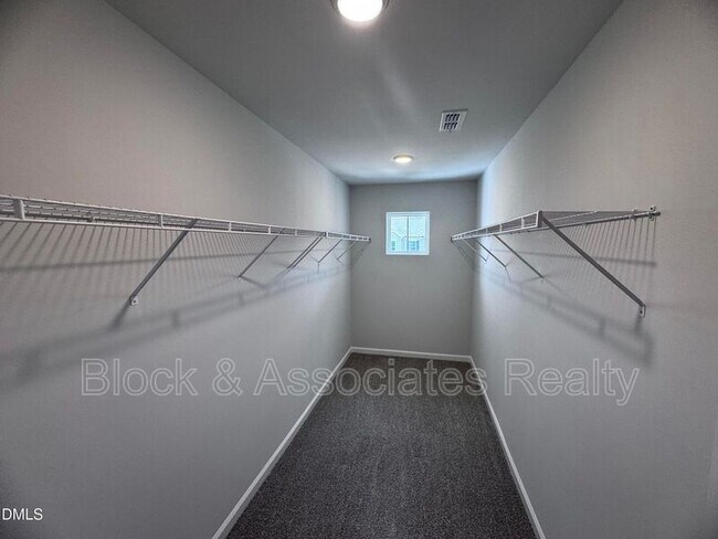 Building Photo - 205 Broomside Ave