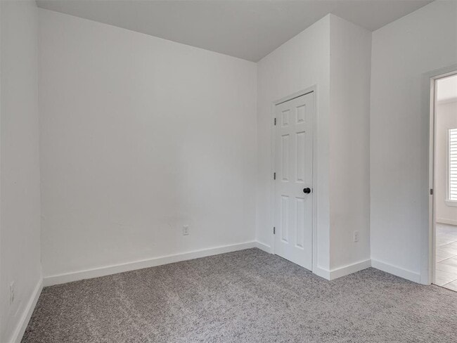 Building Photo - 1814 N Jordan Ave