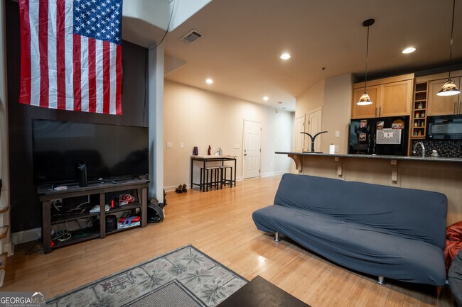 Building Photo - 118 Ruth Dr