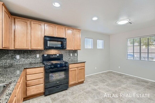 Building Photo - 5821 Alisa Roberts St