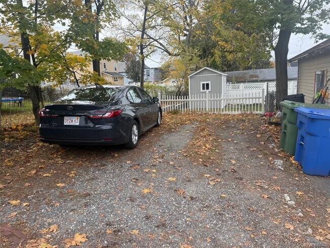 Building Photo - 49 Lake Ave