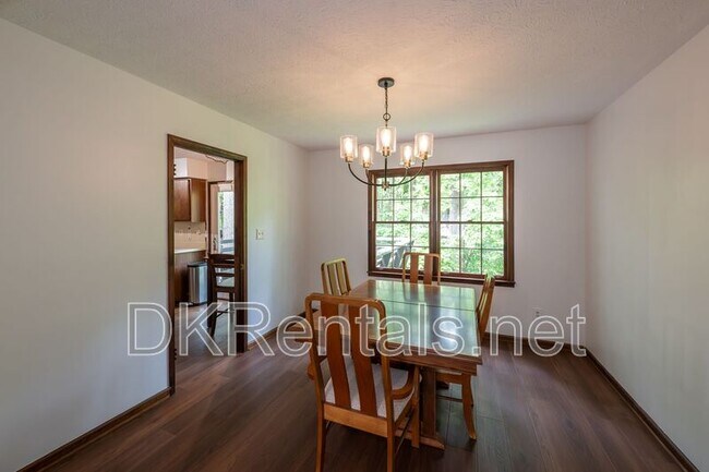 Building Photo - 3787 Etna Dr