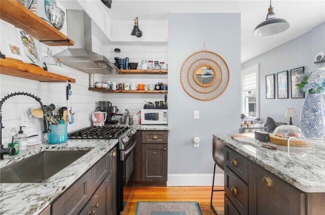 Building Photo - 50 Padelford St