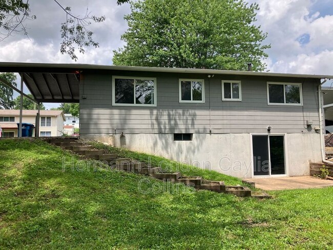Building Photo - 5369 Ville Rosa Ln