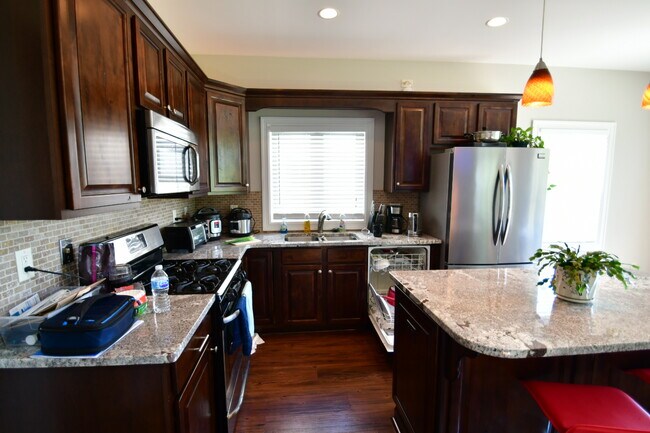 Building Photo - 108 Dockside Pkwy