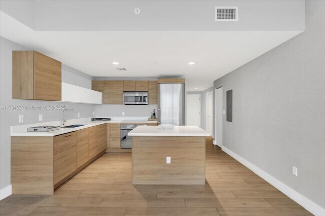 Building Photo - 16385 Biscayne Blvd