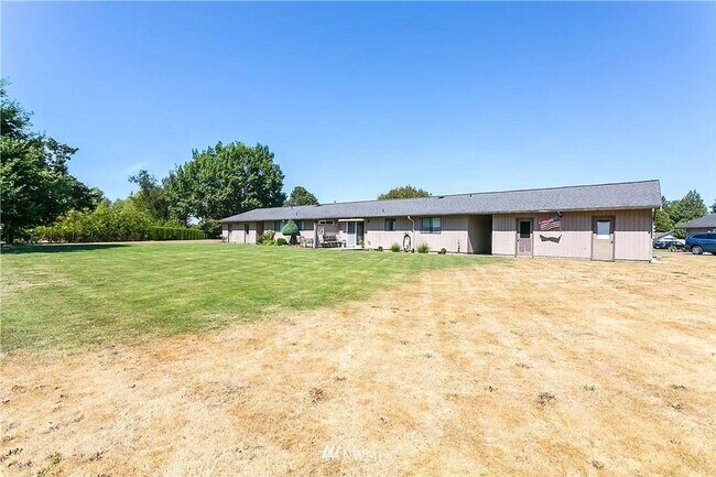 Building Photo - 507 Forest Cir
