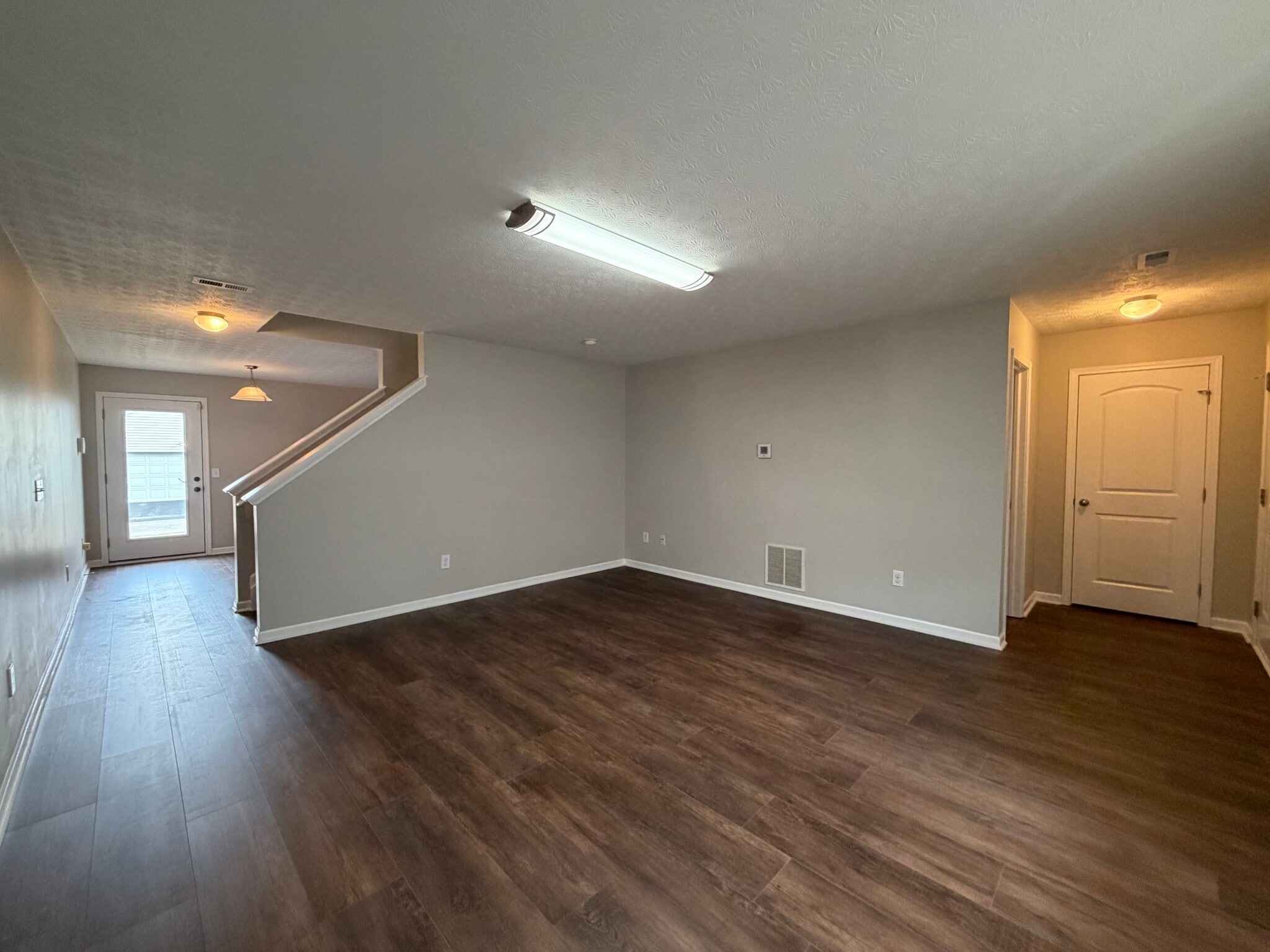 Building Photo - 1404 Bellow Falls Pl