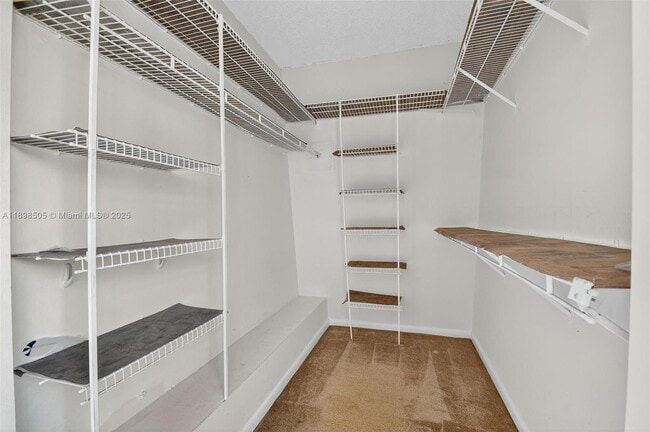 Building Photo - 2913 SW 22nd Cir