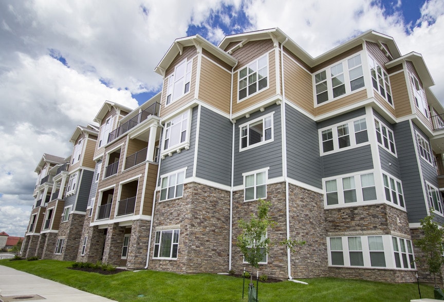 Primary Photo - The Residences At New Longview