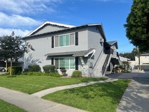 Building Photo - 10761 Palma Vista Ave