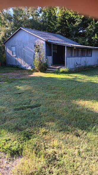 Primary Photo - 24551 Cunningham Dr
