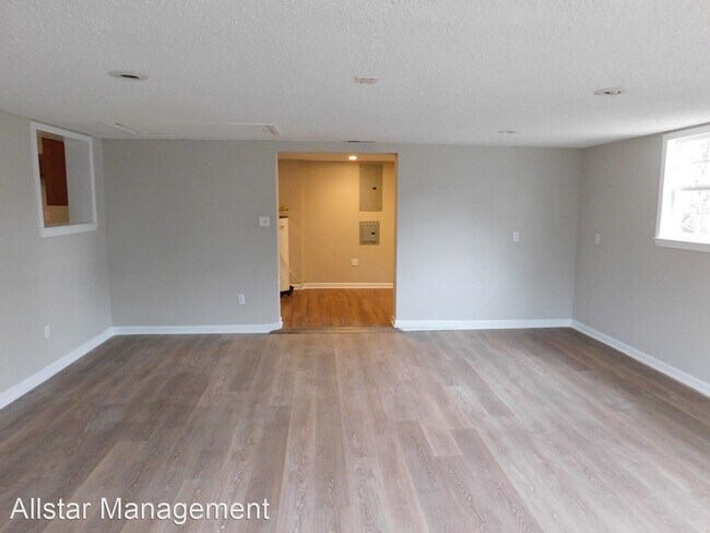 Building Photo - 4 br, 1.5 bath House - 1391 Whitworth Cove